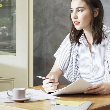 Parker Jotter Red raudonų rašiklių rinkinys dovanų dėžutėje su dovanų maišeliu